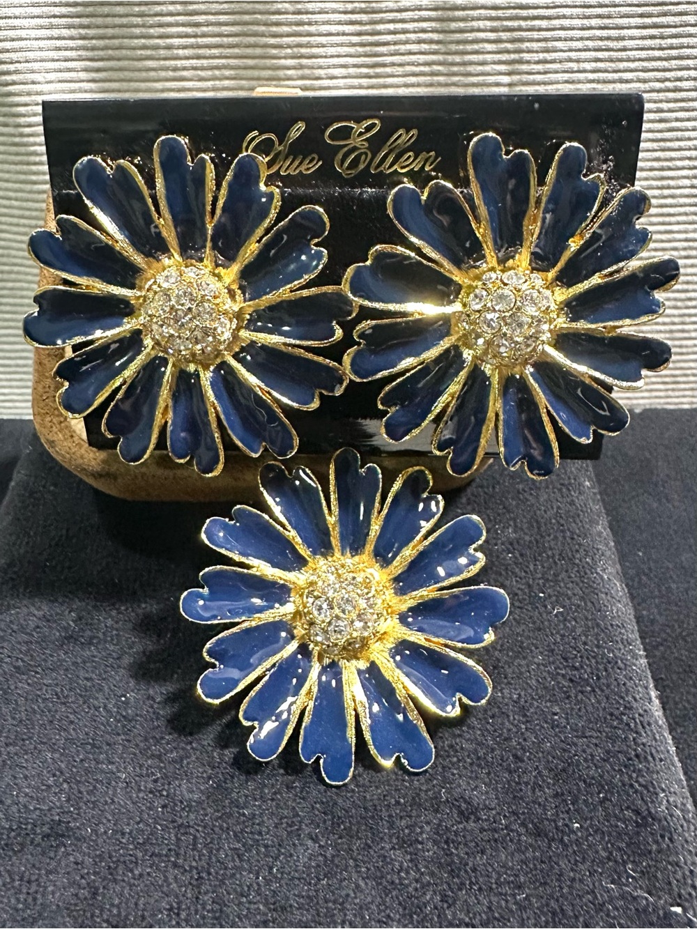 NOS/ Vtg Sue Ellen Oversized Blue Enameled & Rhinestone Brooch & Earring Set